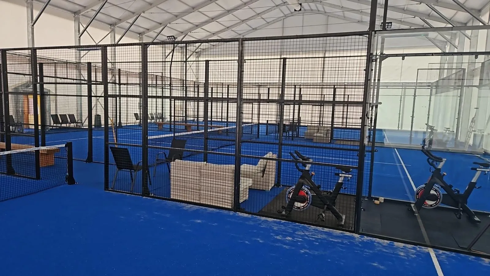 Campi da padel coperti a Cureggio I campi da padel coperti del Padel Center Cureggio